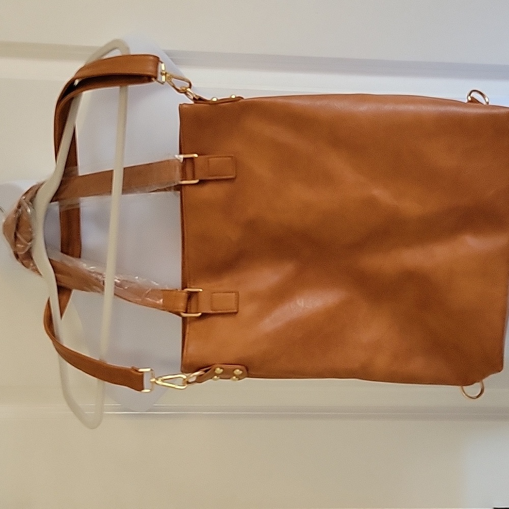 Modern + Chic - Picture 2 of 10